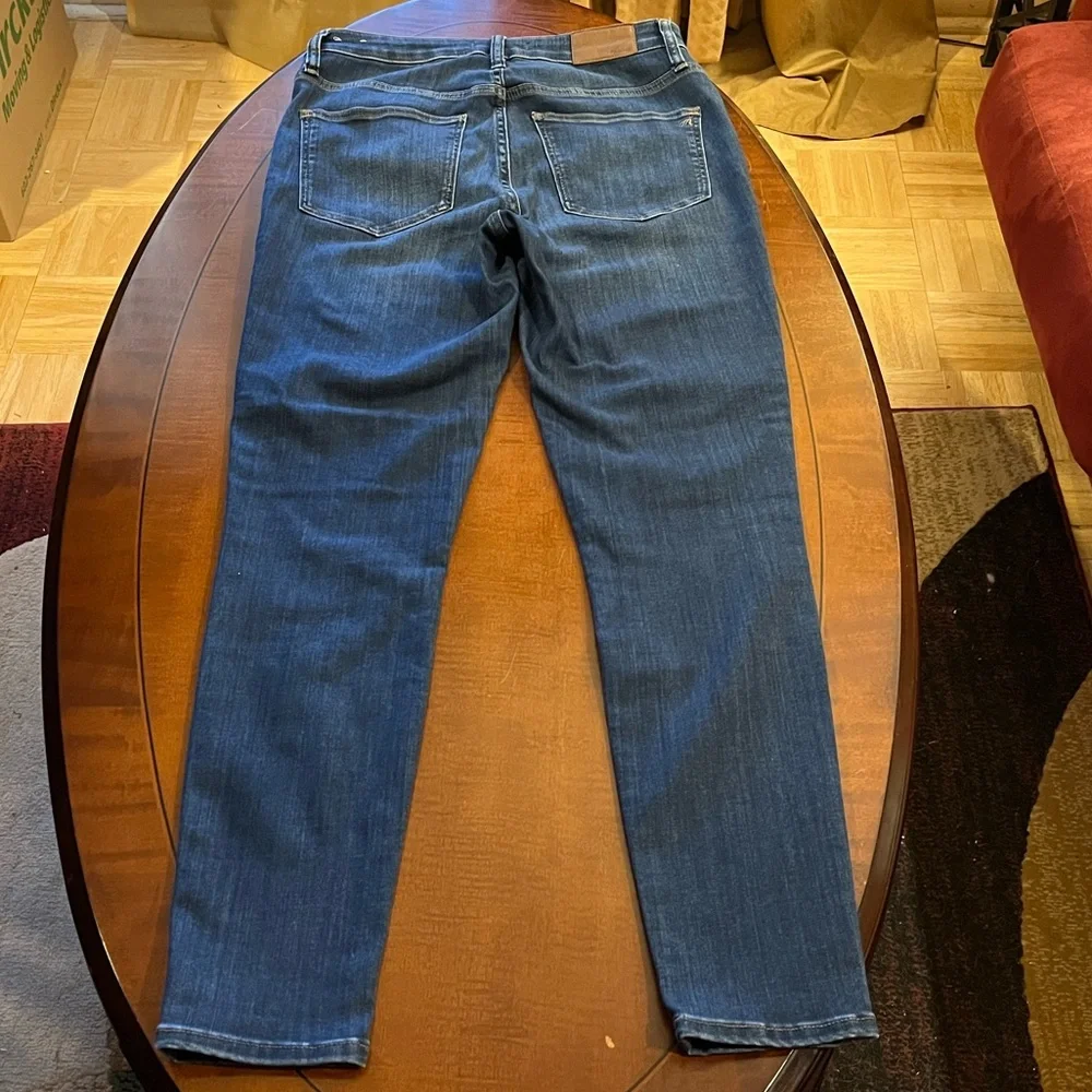 Madewell curvy high-rise skinny jeans. Soft, slimming, stretchy. Medium Blue. 28 - Picture 8 of 13
